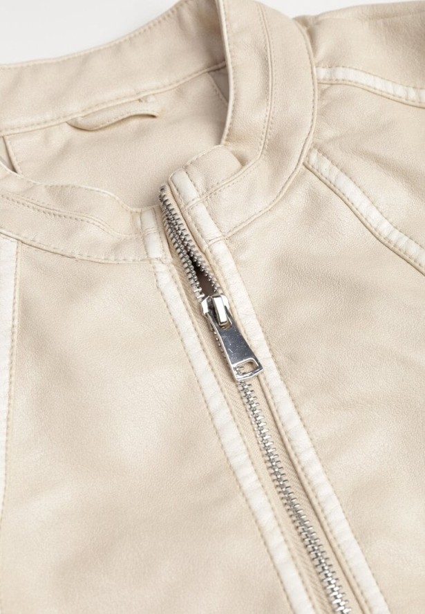 Beżowa Kurtka Ramoneska o Taliowanym Kroju z Ozdobnymi Lamówkami Esanora