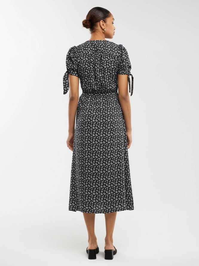 Sukienka damska midi z wiskozy z motywem kwiatowym czarna Paregi 906