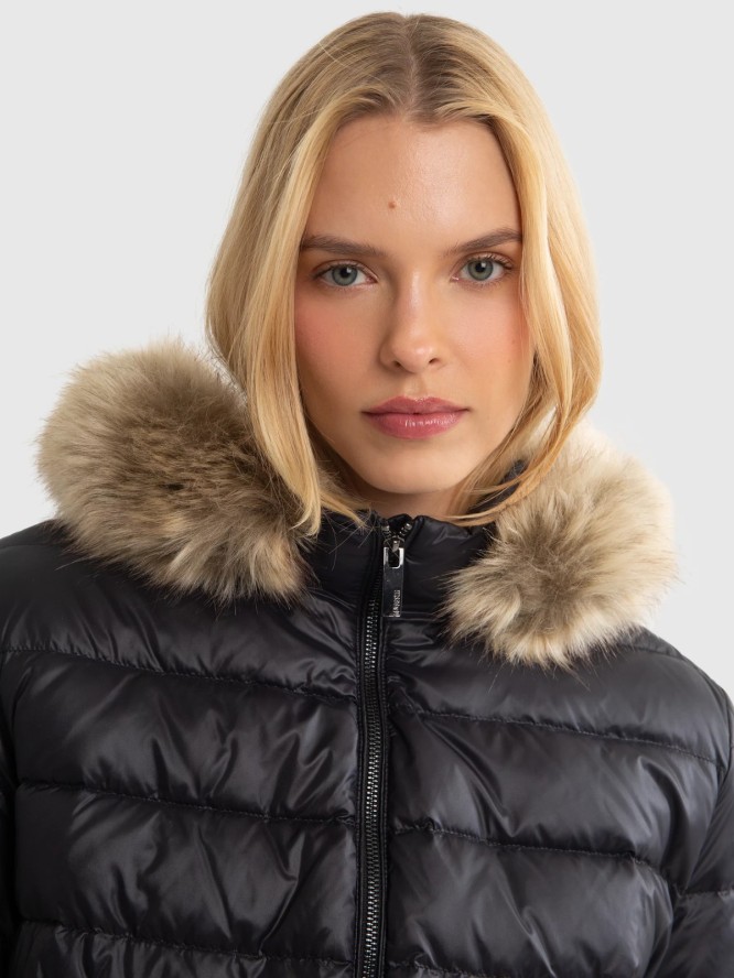 Płaszcz damski puchowy pikowany czarny Rosabel 906