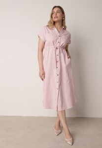 Różowa Sukienka Koszulowa z Bawełną Wiskozą i Ozdobnymi Guzikami Parranes