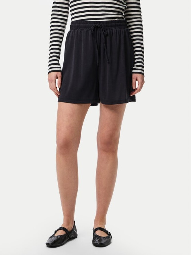 Pieces Szorty materiałowe Anora 17148783 Czarny Regular Fit