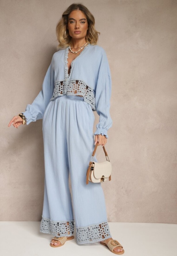 Jasnoniebieski Komplet z Bawełny z Ażurowymi Wstawkami Bluzka i Spodnie Paladorea