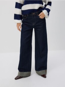 Jeansy wide leg z podwinięciem - granatowy