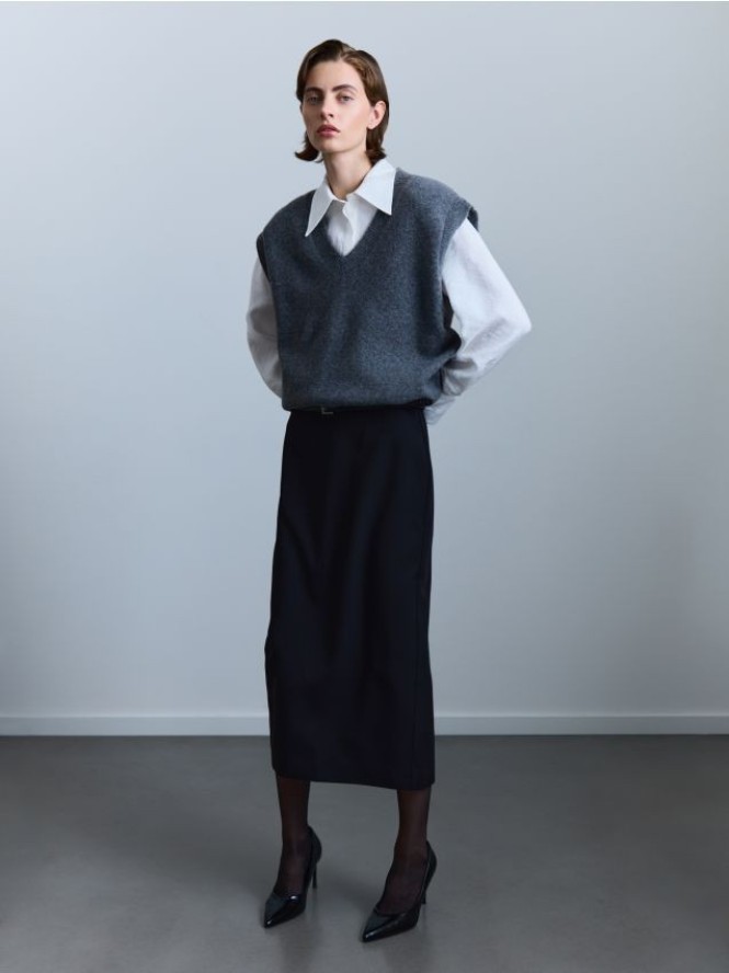 Spódnica midi z paskiem - czarny