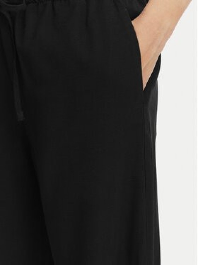 ONLY Spodnie materiałowe Laris 15364313 Czarny Relaxed Fit
