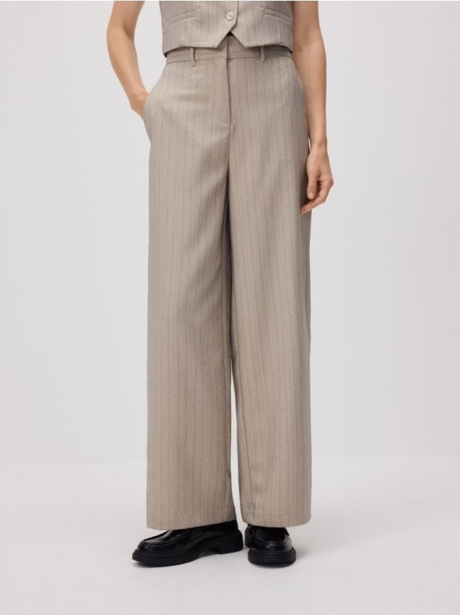 Spodnie w paski - wielobarwny