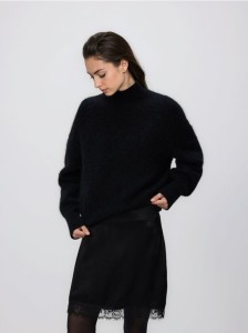 Spódnica mini z wiskozy - czarny