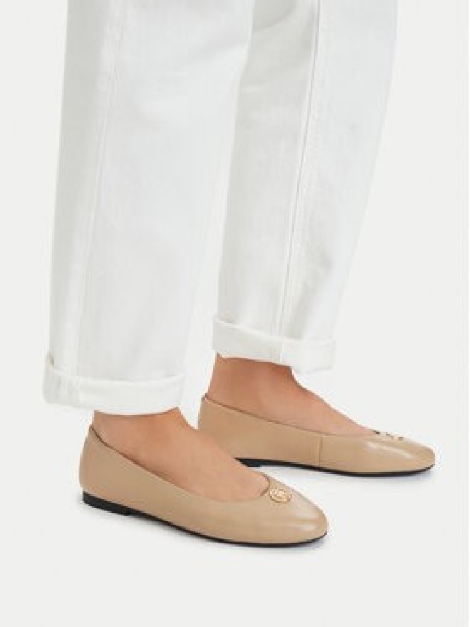 Tommy Hilfiger Baleriny Th Plate FW0FW09374 Beżowy