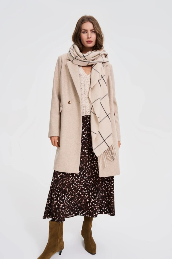 Szal w kratę z frędzlami beżowy