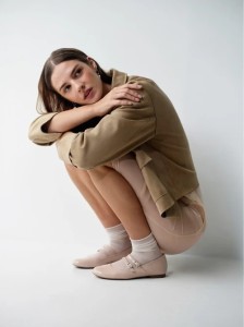 Lakierowane baleriny z dwoma paskami