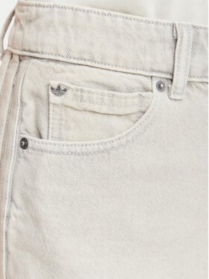 adidas Bermudy KQ6477 Beżowy jasny Oversize