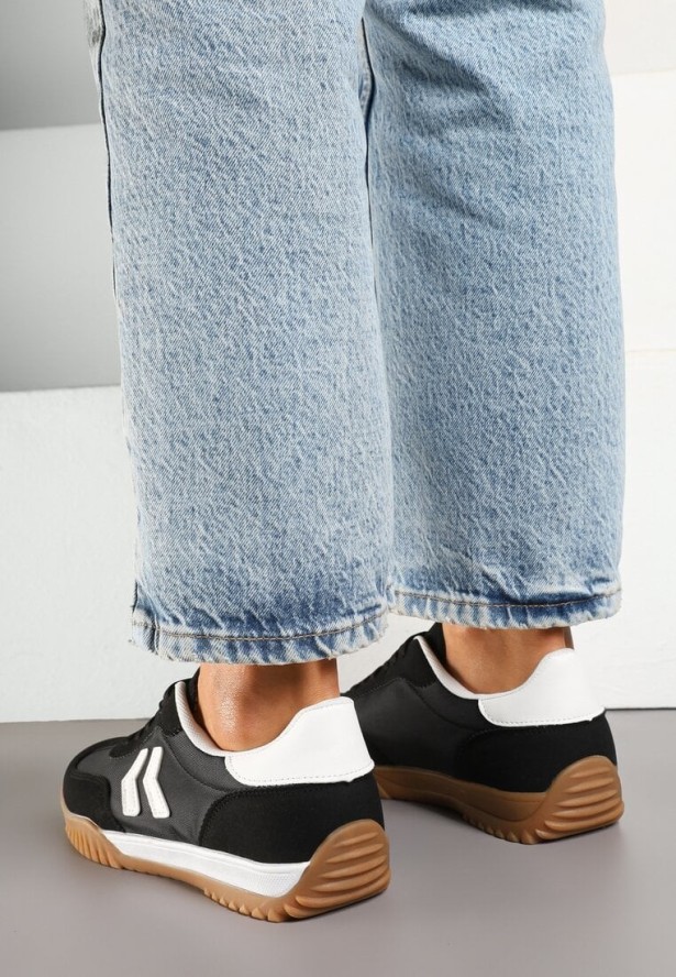 Czarno-Białe Sneakersy w Stylu Klasycznych Tenisówek z Ozdobnymi Przeszyciami Mepnia