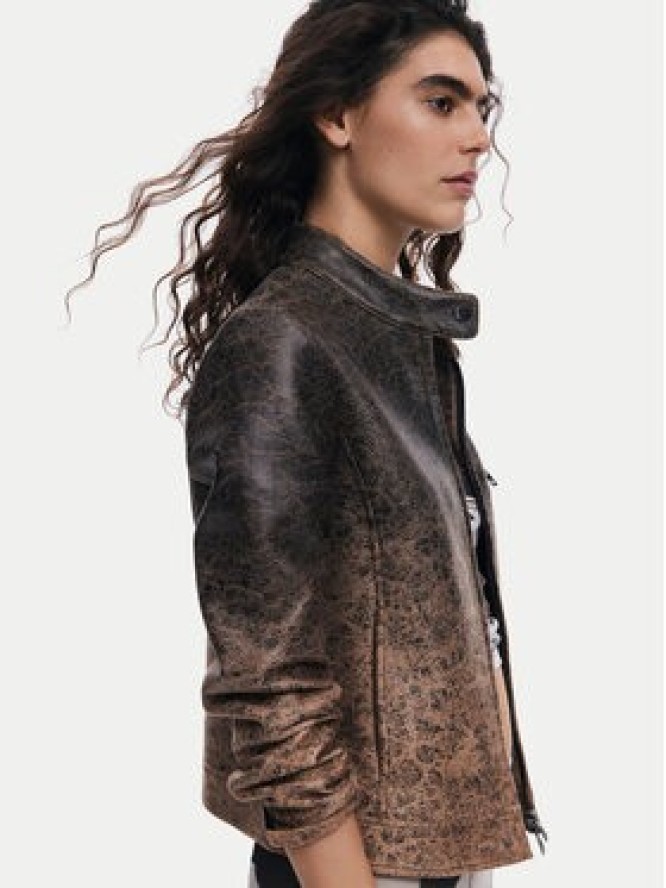 Desigual Kurtka skórzana 25SWEW44 Brązowy Regular Fit