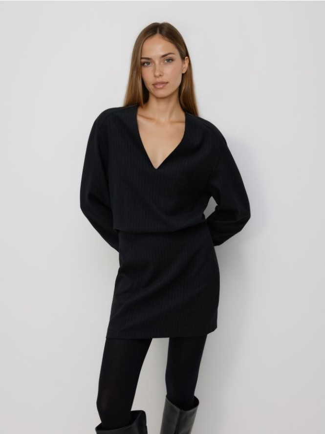 Sukienka mini w paski - wielobarwny