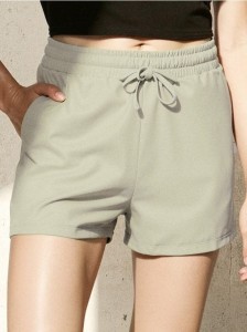 Szorty z wiązaniem w pasie soft touch - zielony