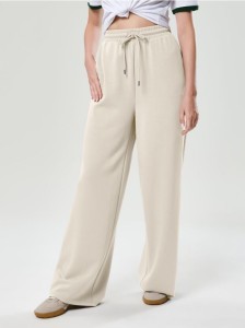 Spodnie soft touch z dodatkiem wiskozy - kremowy