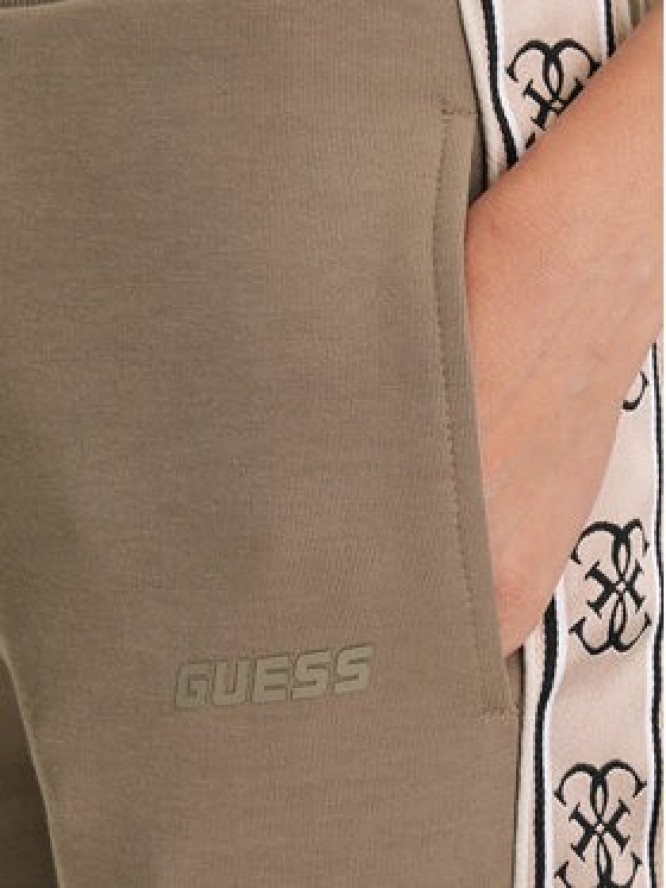 Guess Spodnie dresowe V2YB15 KB3P2 Brązowy Regular Fit