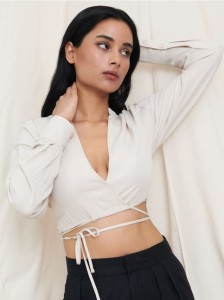 Bluzka z wiązaniem - kremowy