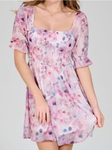 Sukienka mini w kwiaty - wielobarwny