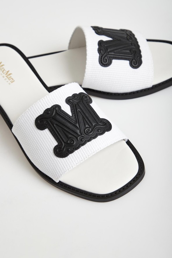 Klapki damskie skórzane Gene MAX MARA BEACHWEAR