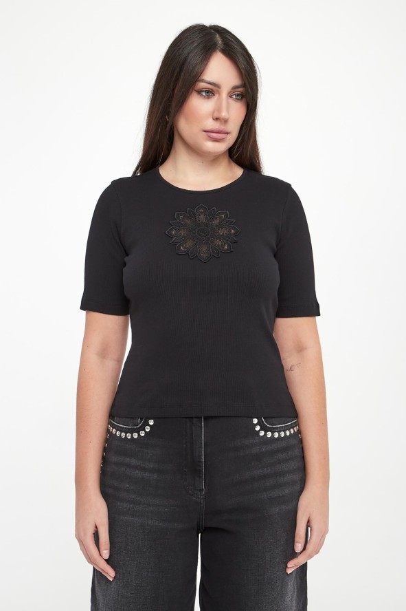 T-shirt damski z haftem TWINSET