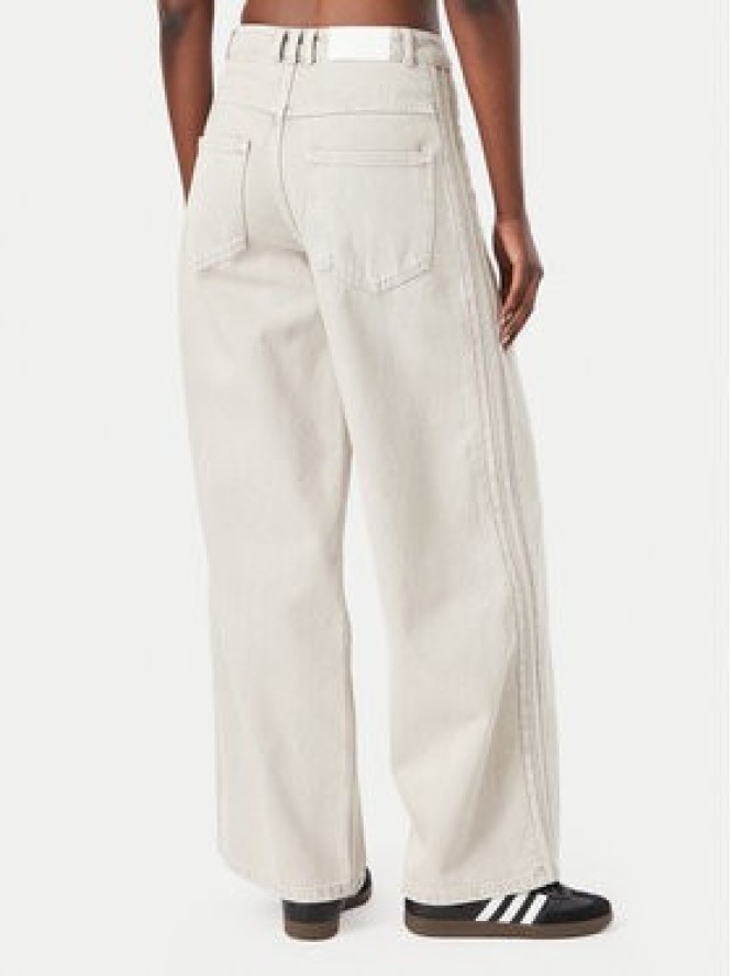 adidas Jeansy KQ6470 Szary jasny Oversize