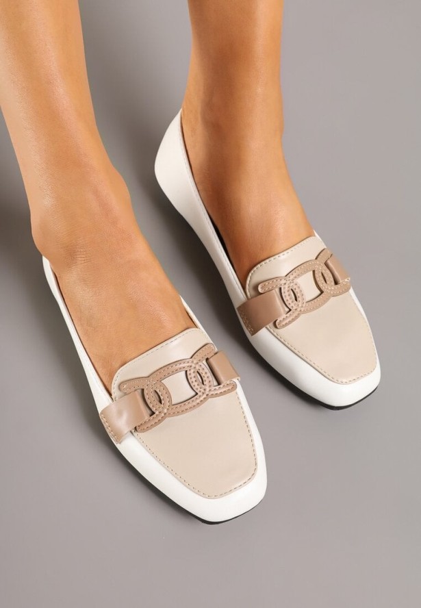 Białe Mokasyny z Ozdobnym Paskiem Sovlia