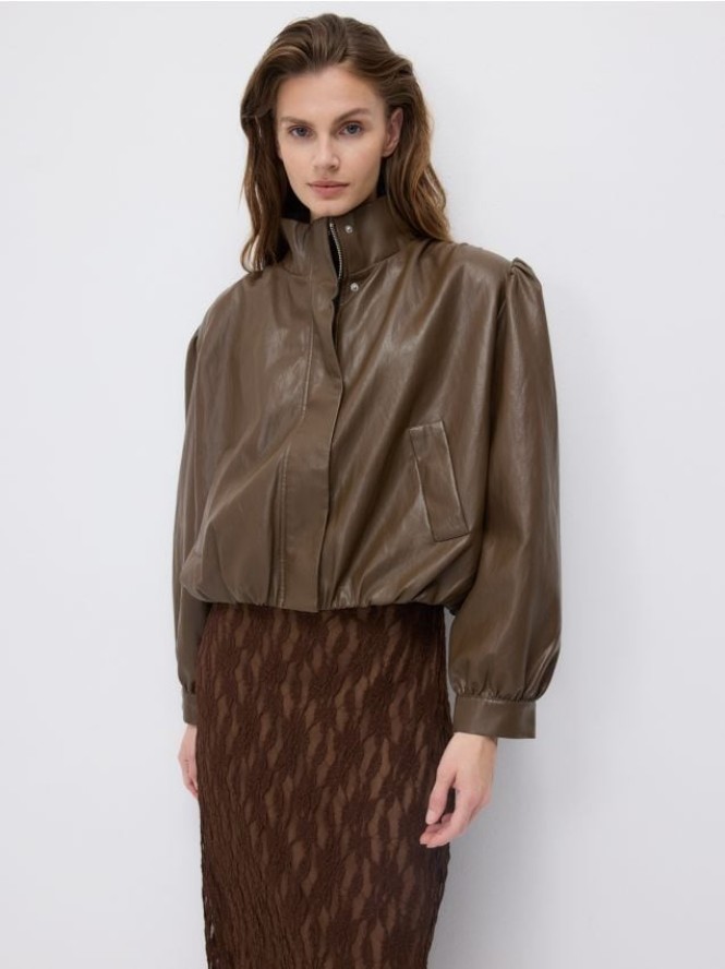 Krótka kurtka ze stójką - brązowy