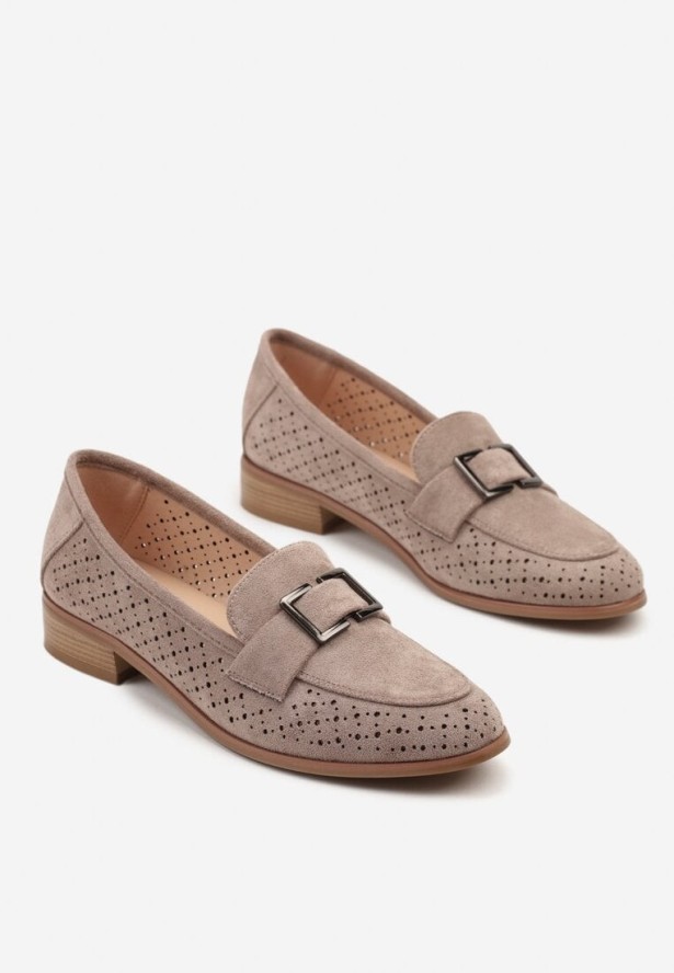 Ciemnobeżowe Mokasyny ze Skórzaną Wkładką i Aplikacją Meratheia