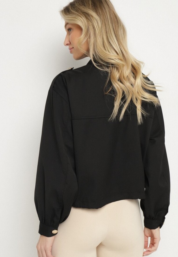 Czarna Kurtka ze Stójką i Ozdobnymi Guzikami Ściągana w Pasie Troczkiem Basalle