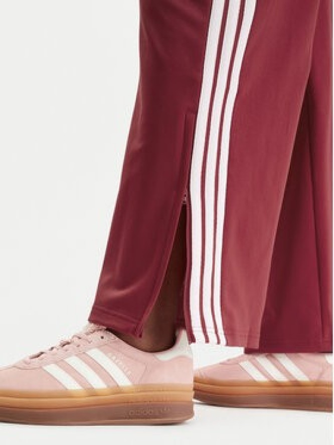 adidas Spodnie dresowe House Of Tiro KD4298 Czerwony Wide Leg