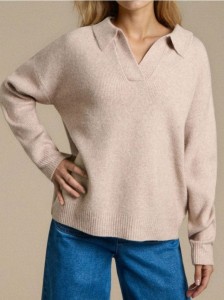 Sweter z kołnierzykiem - beżowy