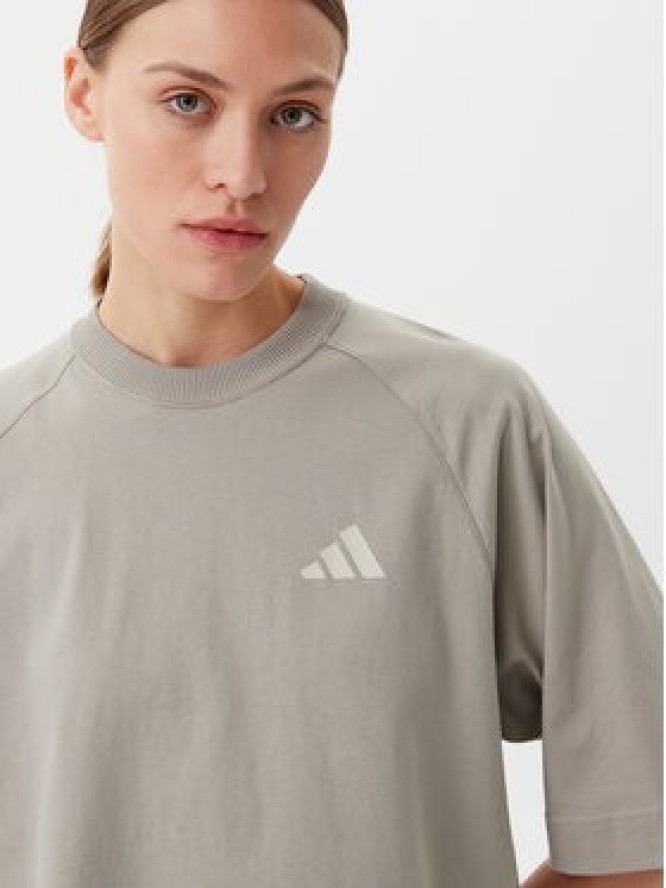 adidas T-Shirt Mercedes - AMG Petronas Formula One Team Premium JW3087 Beżowy Oversize