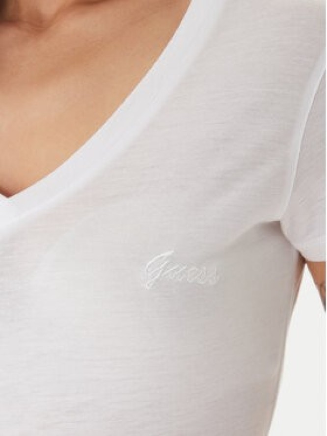 Guess T-Shirt W5GP31 KCSX2 Biały Classic Fit