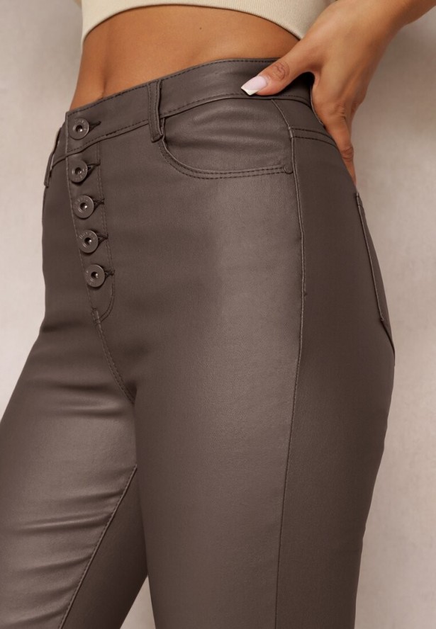 Brązowe Modelujące Spodnie z Ekoskóry o Fasonie Skinny Caetana