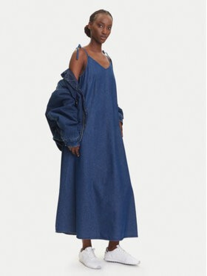 Pieces Sukienka jeansowa Tenim 17157940 Granatowy Loose Fit
