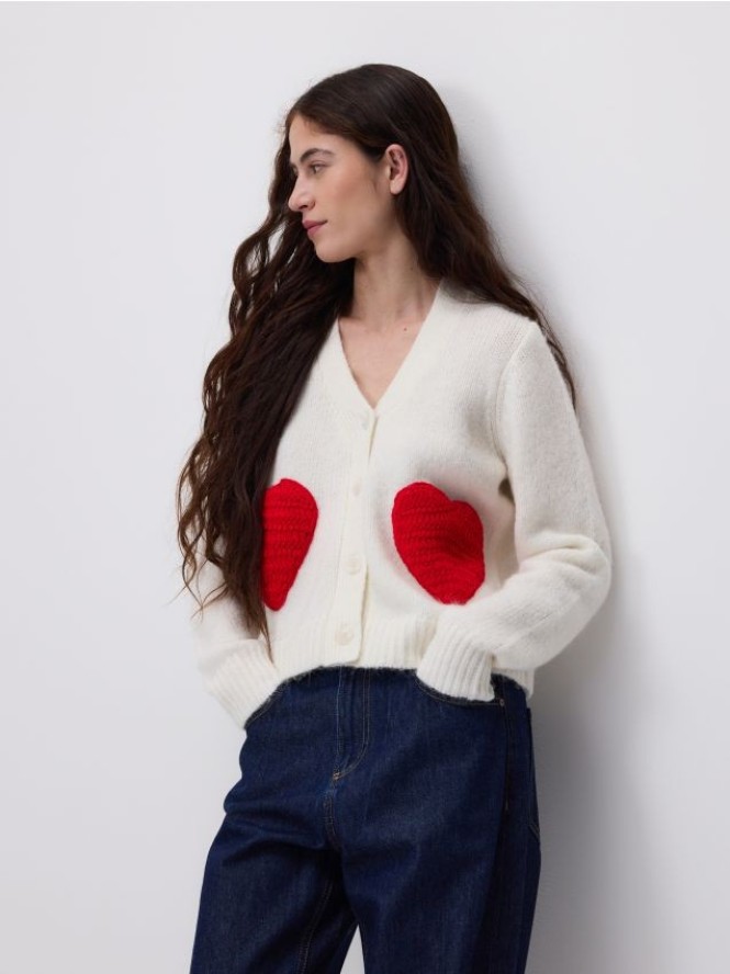 Kardigan z haftem - kremowy