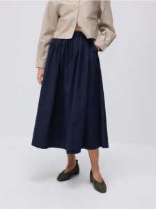 Spódnica midi z bawełną - granatowy