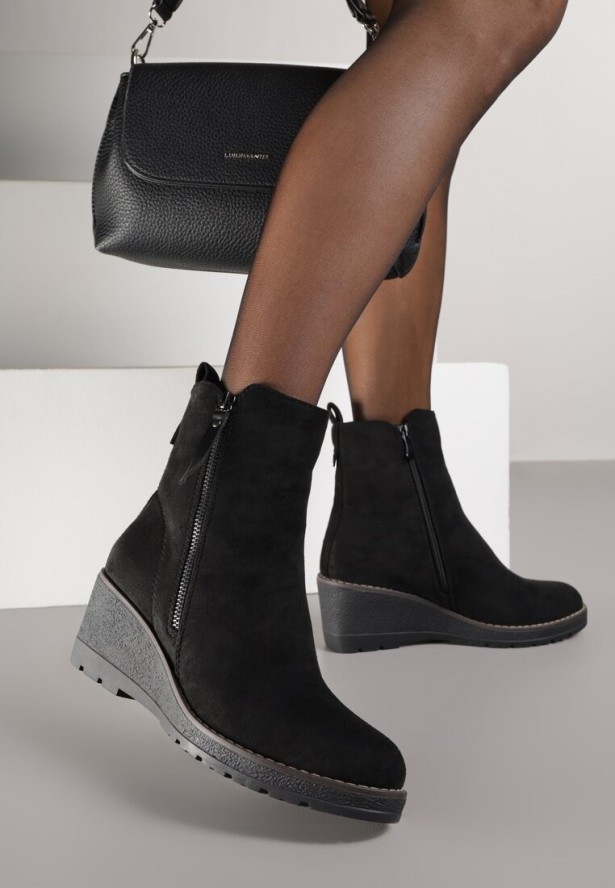 Czarne Botki na Koturnie z Imitacji Zamszu Paurik