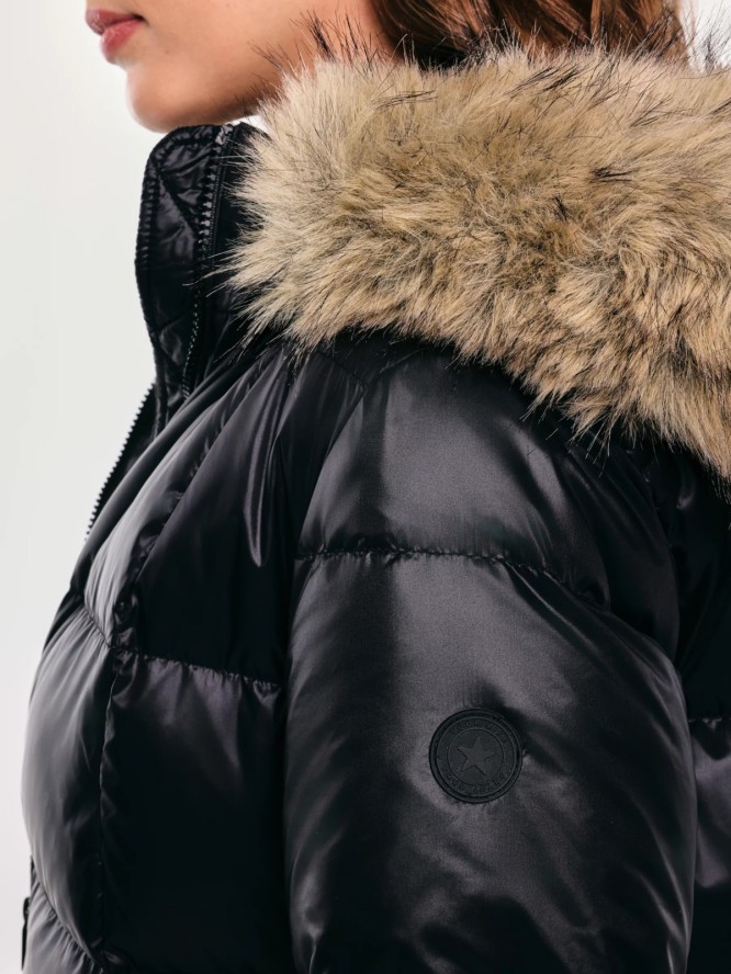 Płaszcz damski puchowy z naturalnym wypełnieniem czarny Melissa 906