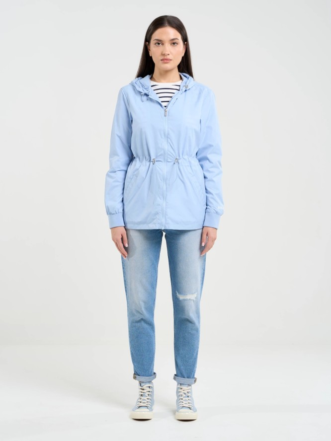 Kurtka damska z regulacją w tali z kapturem błękitna Mira 400