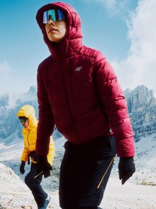 4F Kurtka puchowa trekkingowa z wypełnieniem Primaloft Silver damska - burgundowa L