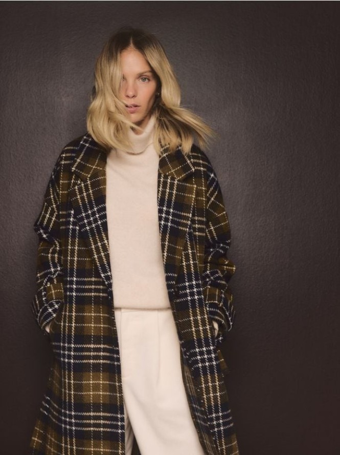 Płaszcz z wełną - wielobarwny