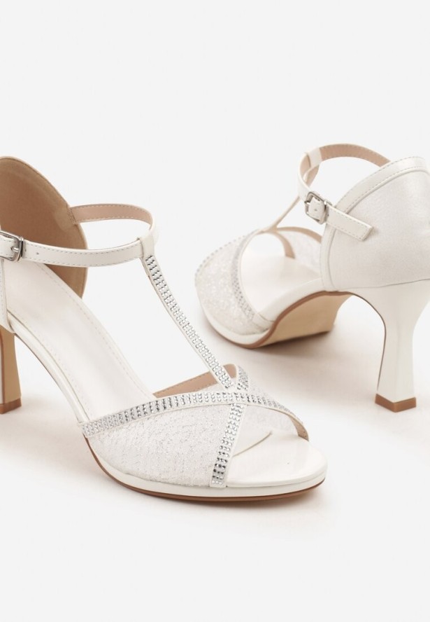 Białe Sandały Vices na Klepsydrowym Obcasie Ozdobione Cyrkoniami Folmilia