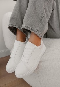Biało-Beżowe Klasyczne Sznurowane Sneakersy na Grubej Podeszwie Tiadorae