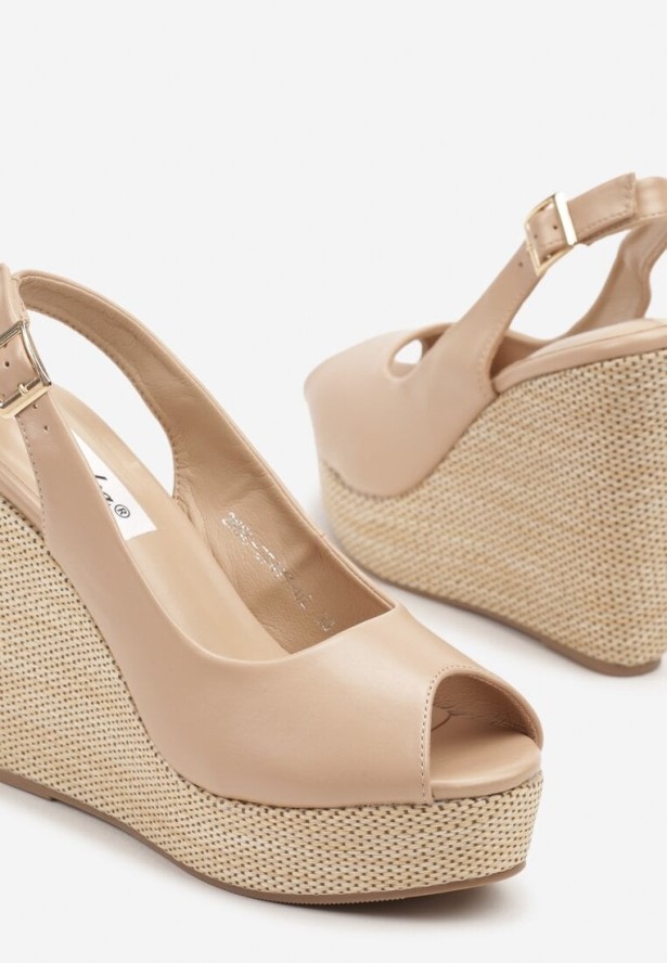 Beżowe Sandały na Plecionym Koturnie i Platformie Eviviana