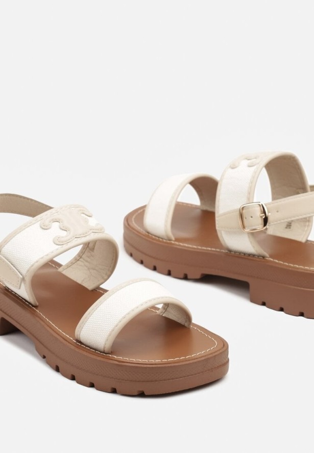 Beżowe Sandały na Platformie z Tłoczeniem i Naszywką Alevelia