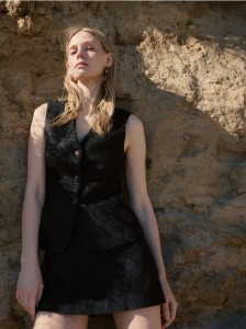 Spódnico-szorty z tkaniną ramia - czarny