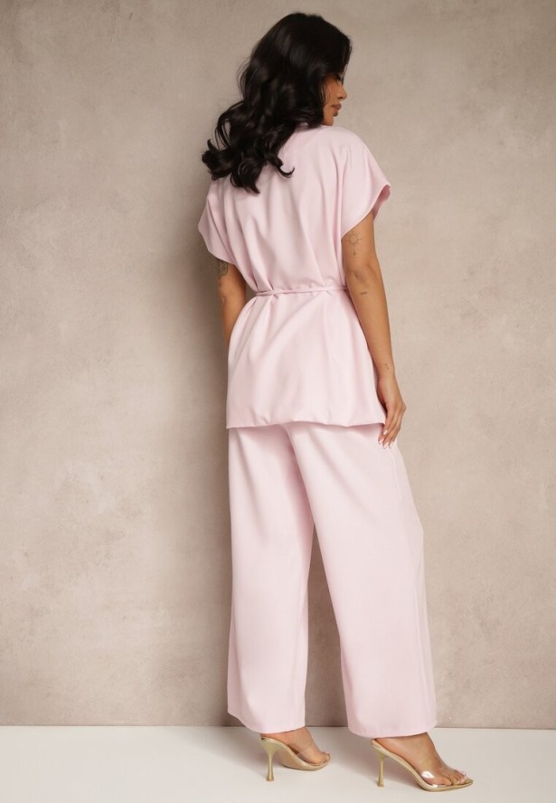 Różowy Komplet Garniturowy Szerokie Spodnie i Marynarka z Paskiem Solsedi