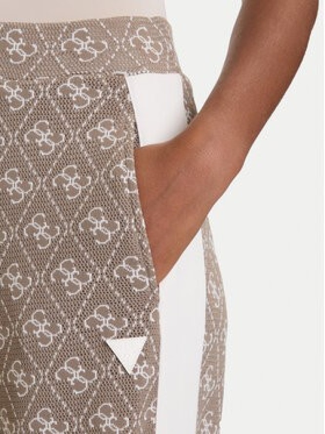 Guess Spodnie dresowe V5BB15 K1990 Brązowy Relaxed Fit